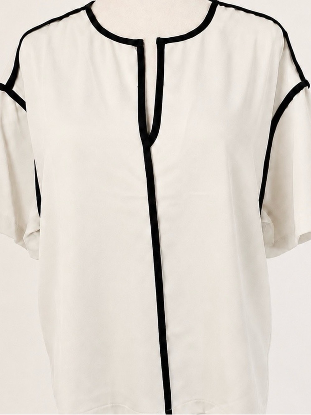 MELLODAY Ivory Contrast Piping Top & Wide Leg Pants with Pockets Set —  Medium